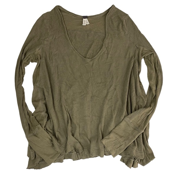 Free People Malibu Thermal Waffle Knit Long Sleeve Olive Thumbholes Medium - Picture 12 of 13